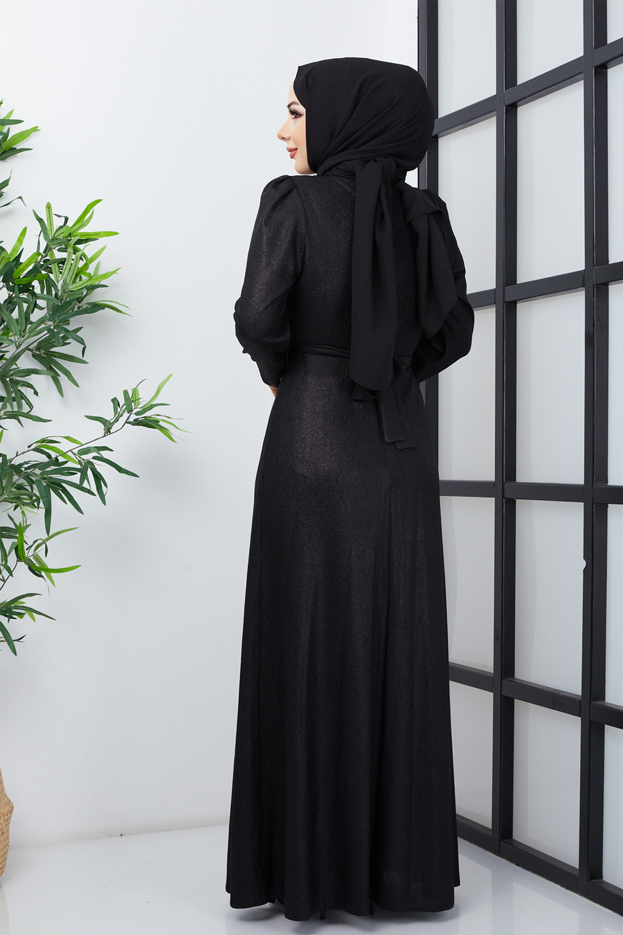 BLACK EVENING DRESS  