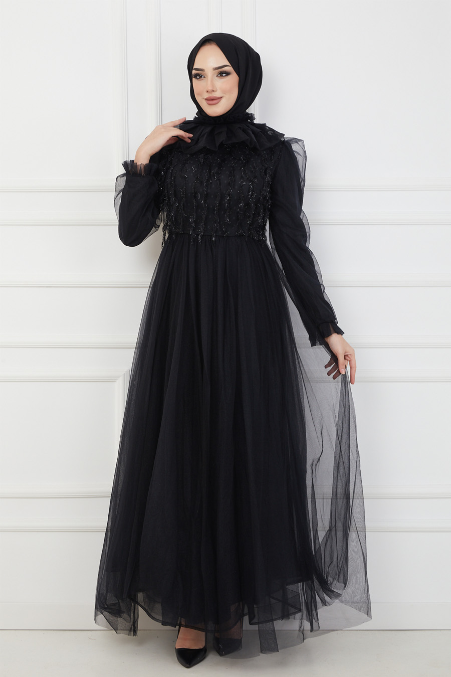 BLACK EVENING DRESS  