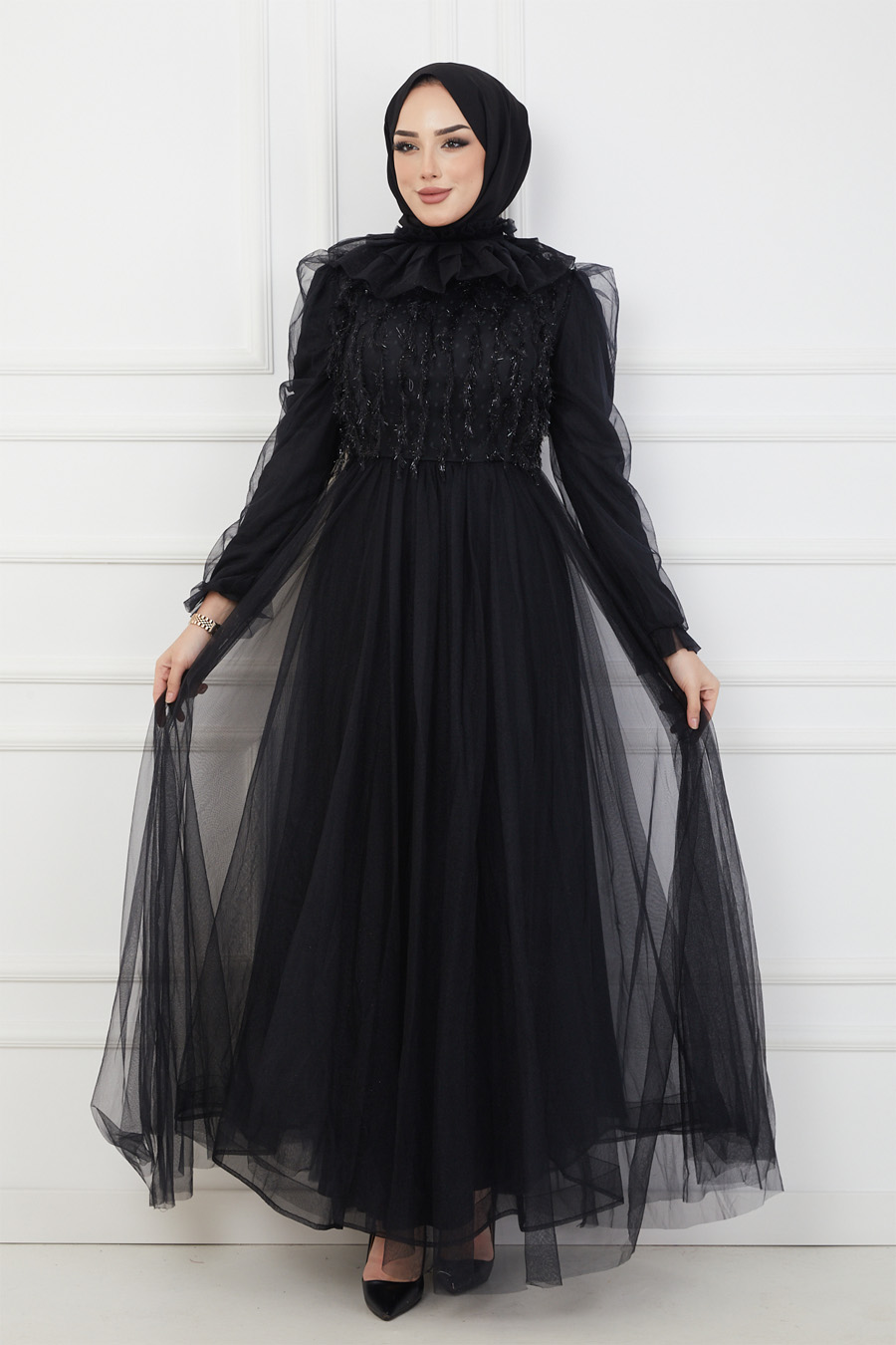 BLACK EVENING DRESS  