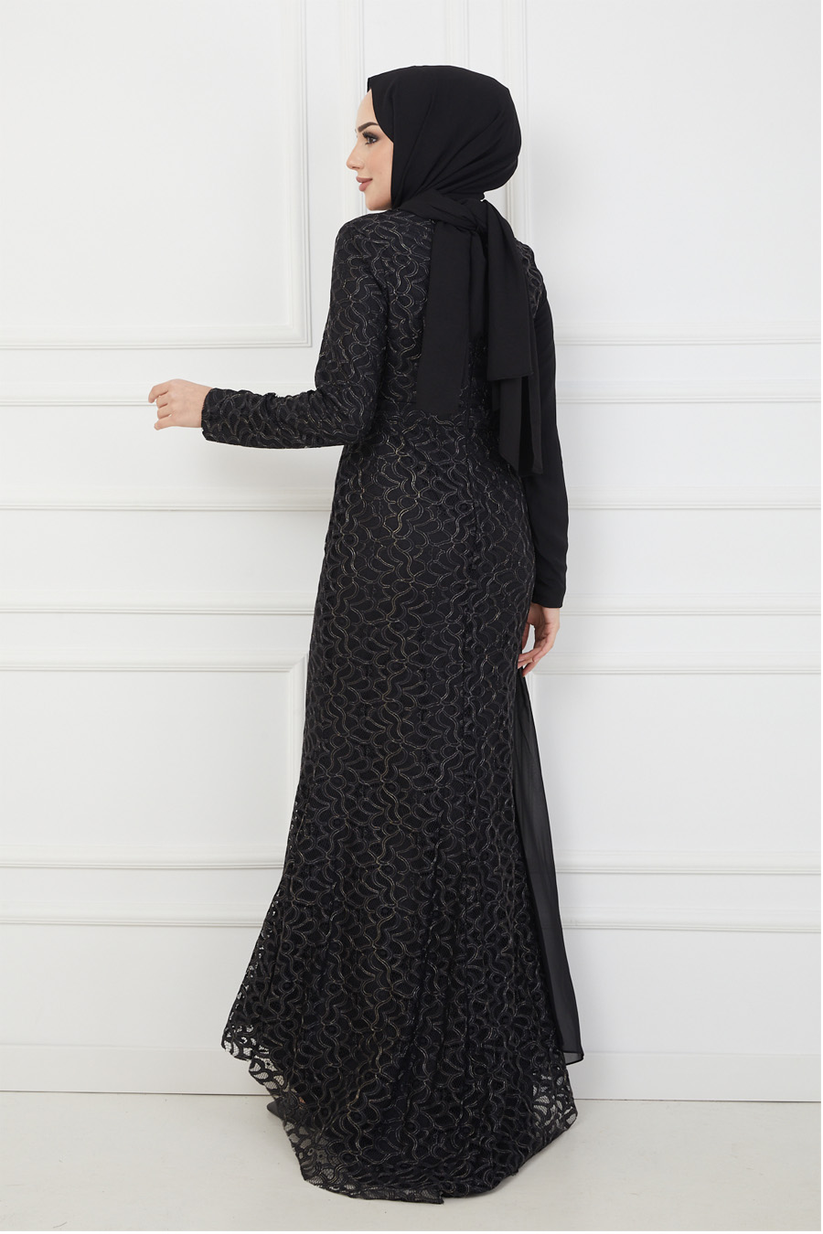 BLACK EVENING DRESS  