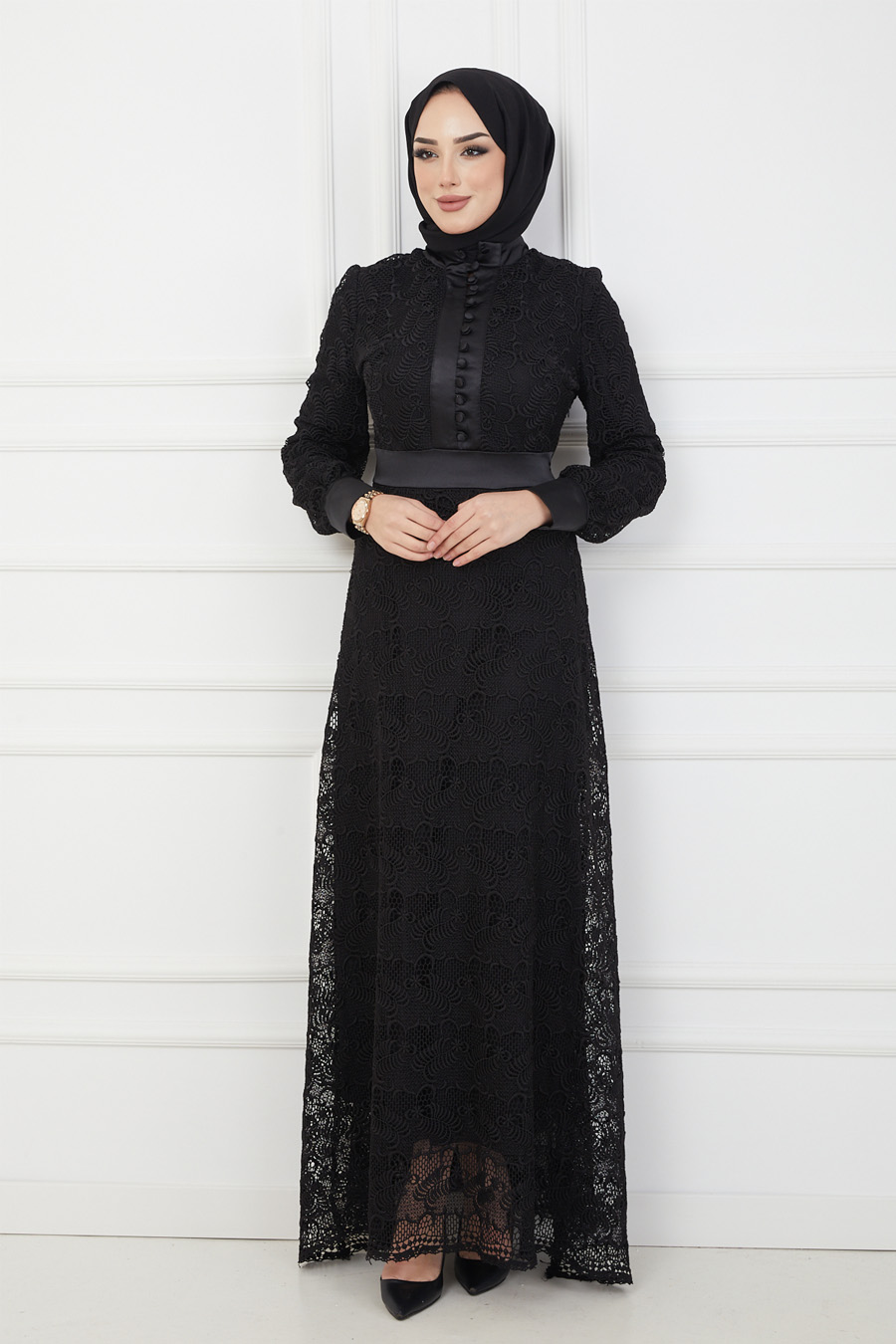 BLACK EVENING DRESS  