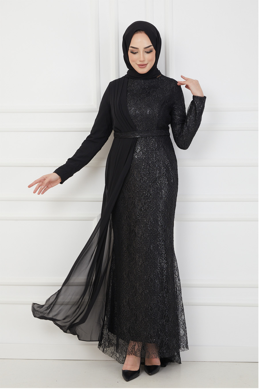 BLACK EVENING DRESS  