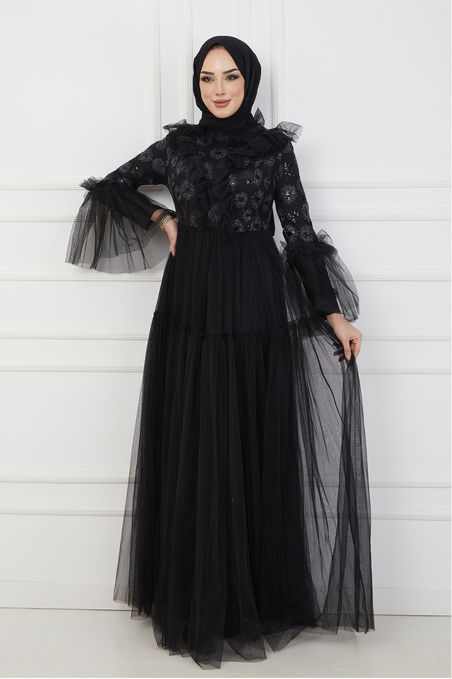 BLACK EVENING DRESS  
