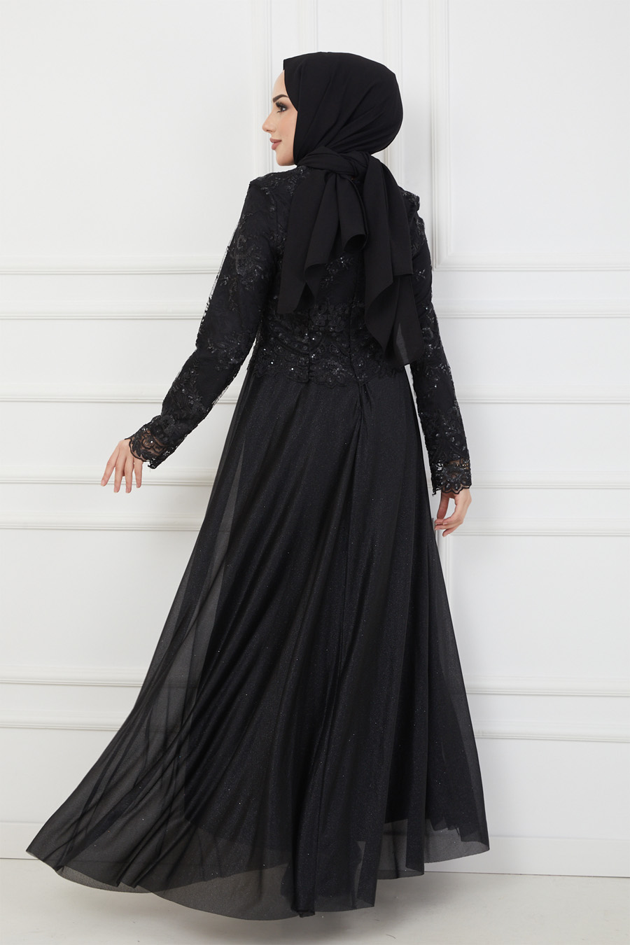 BLACK EVENING DRESS  