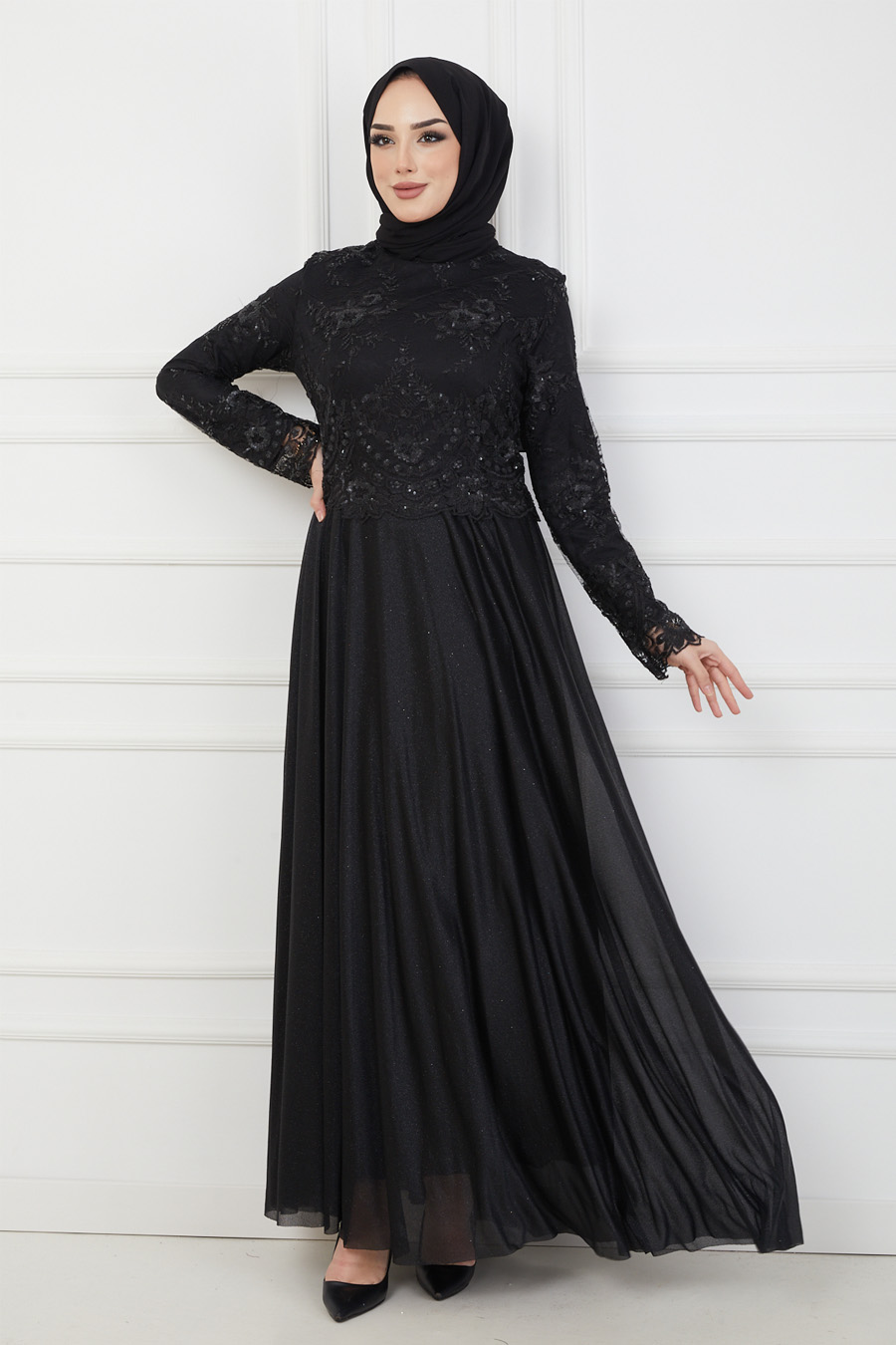 BLACK EVENING DRESS  