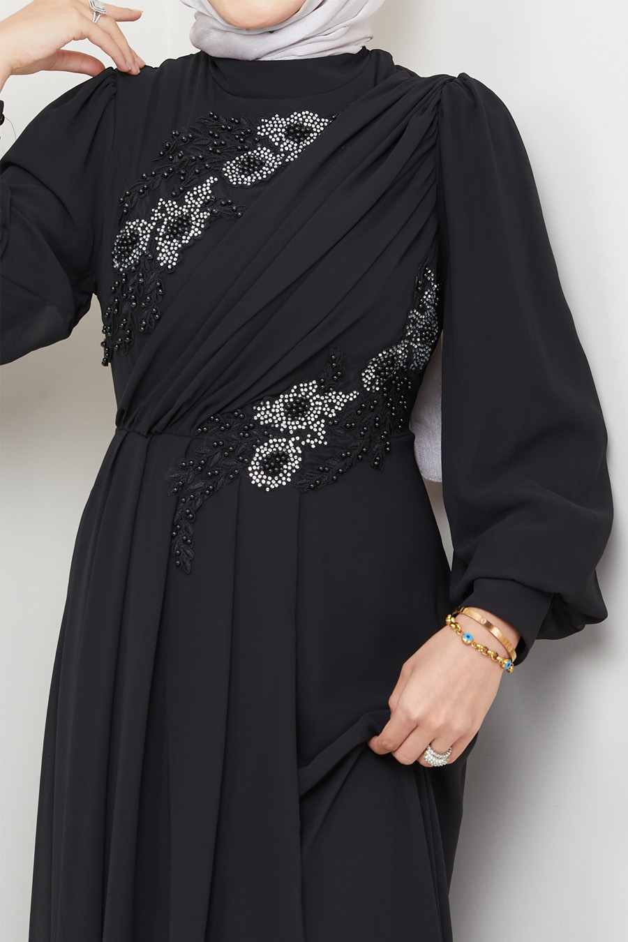BLACK EVENING DRESS  