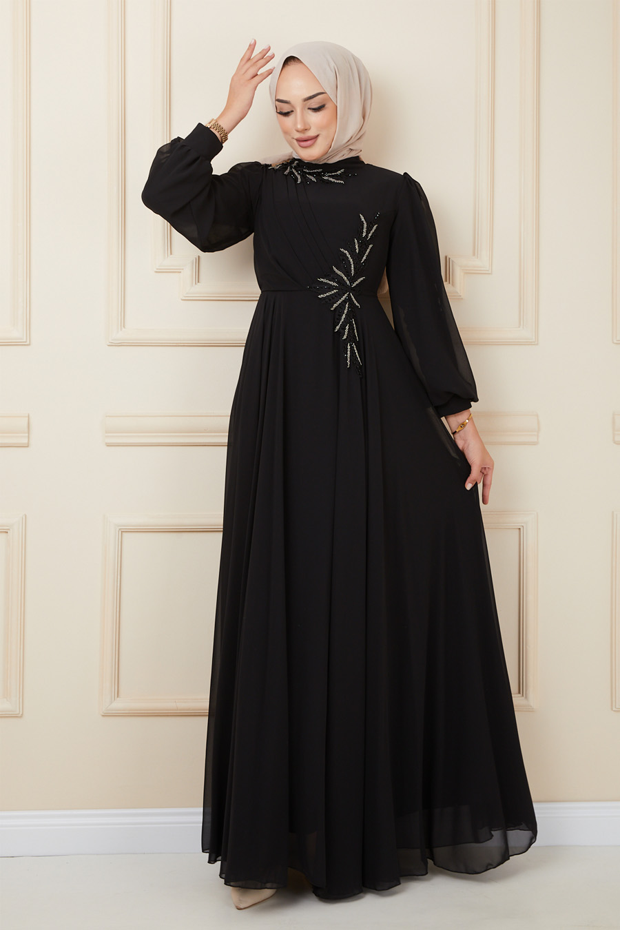 BLACK EVENING DRESS   BLACK EVENING DRESS