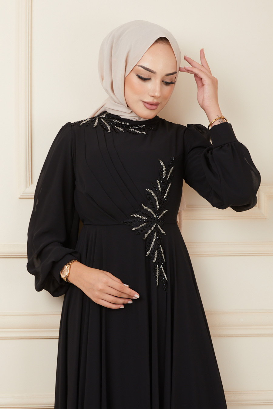 BLACK EVENING DRESS   BLACK EVENING DRESS