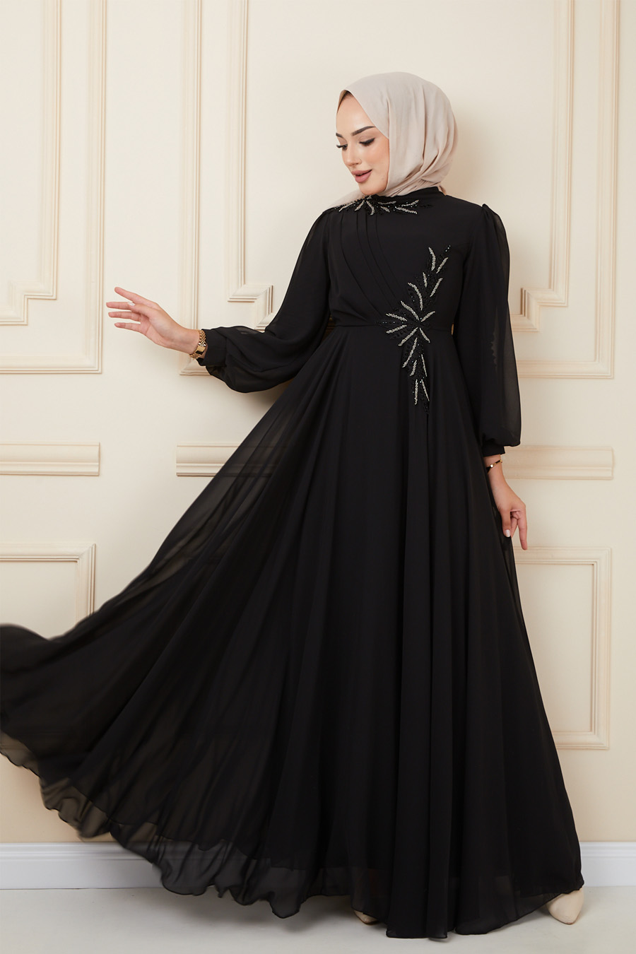 BLACK EVENING DRESS   BLACK EVENING DRESS