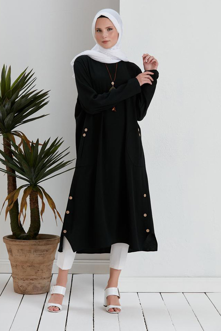 TUNIC - BLACK  TUNIC - BLACK