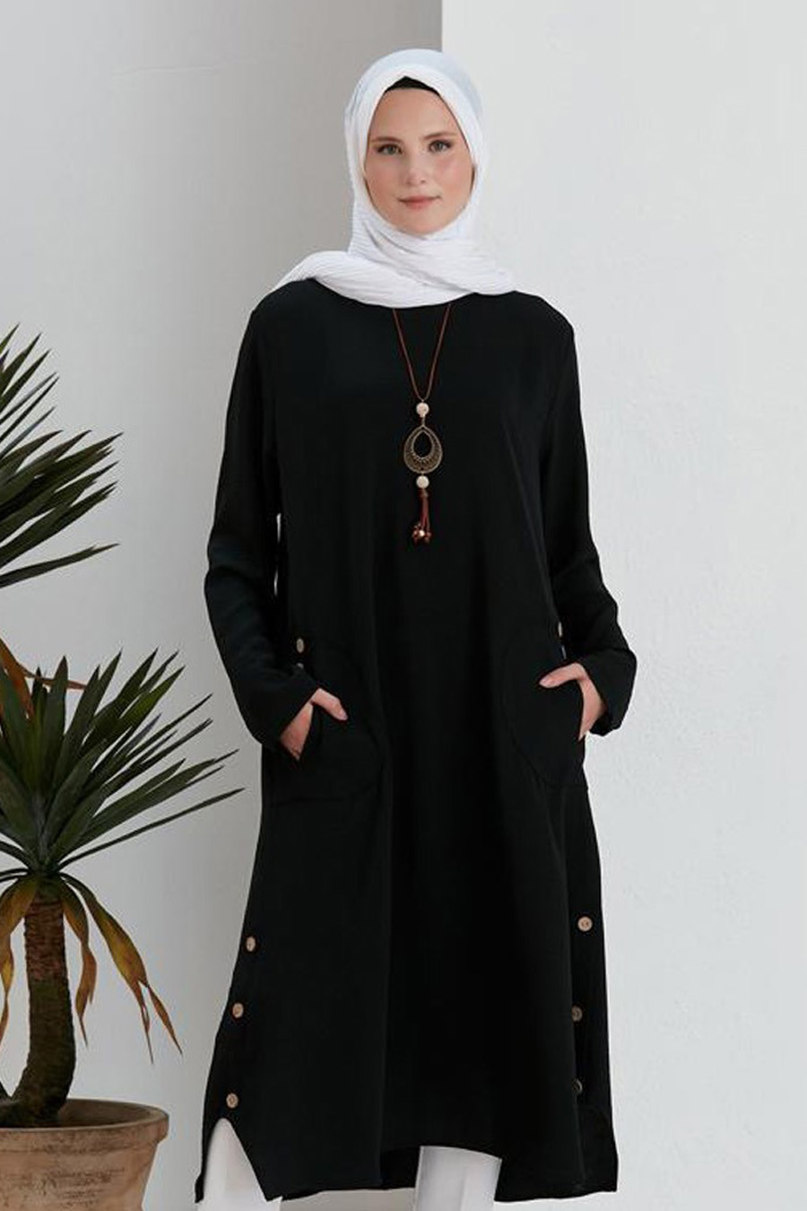 TUNIC - BLACK  TUNIC - BLACK