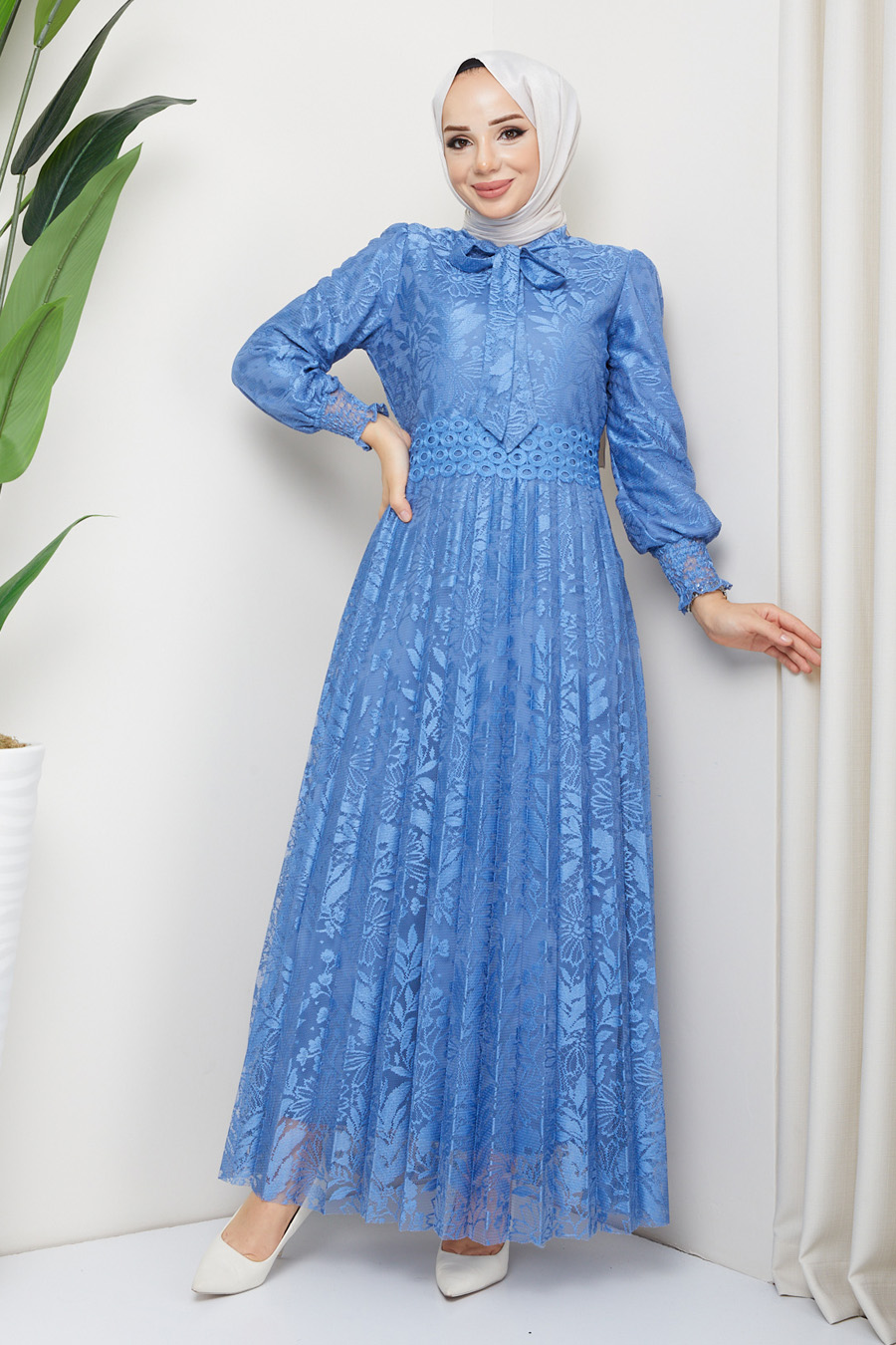 BLUE  DRESS   BLUE  DRESS