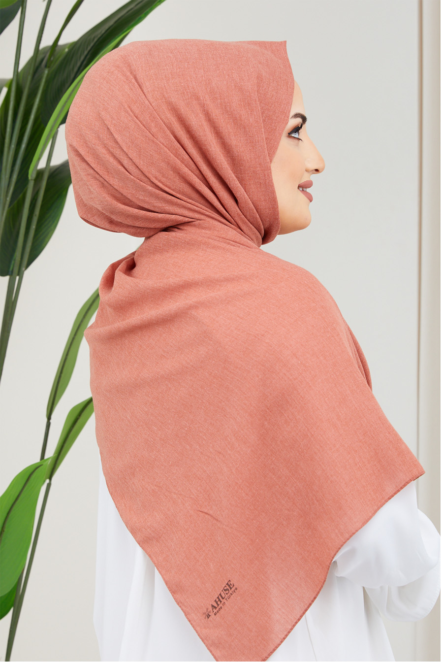 BRICK COLOR   -  SHAWL