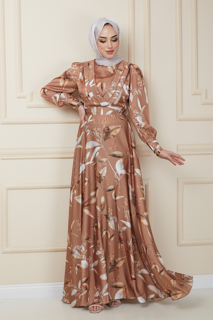 BROWN DRESS