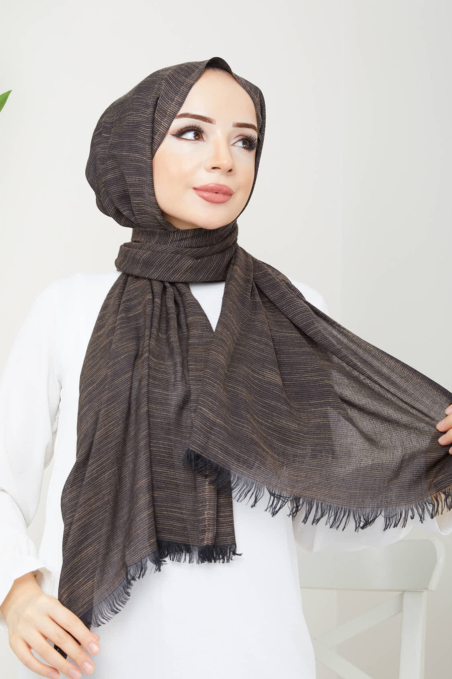 BROWN - SHAWL