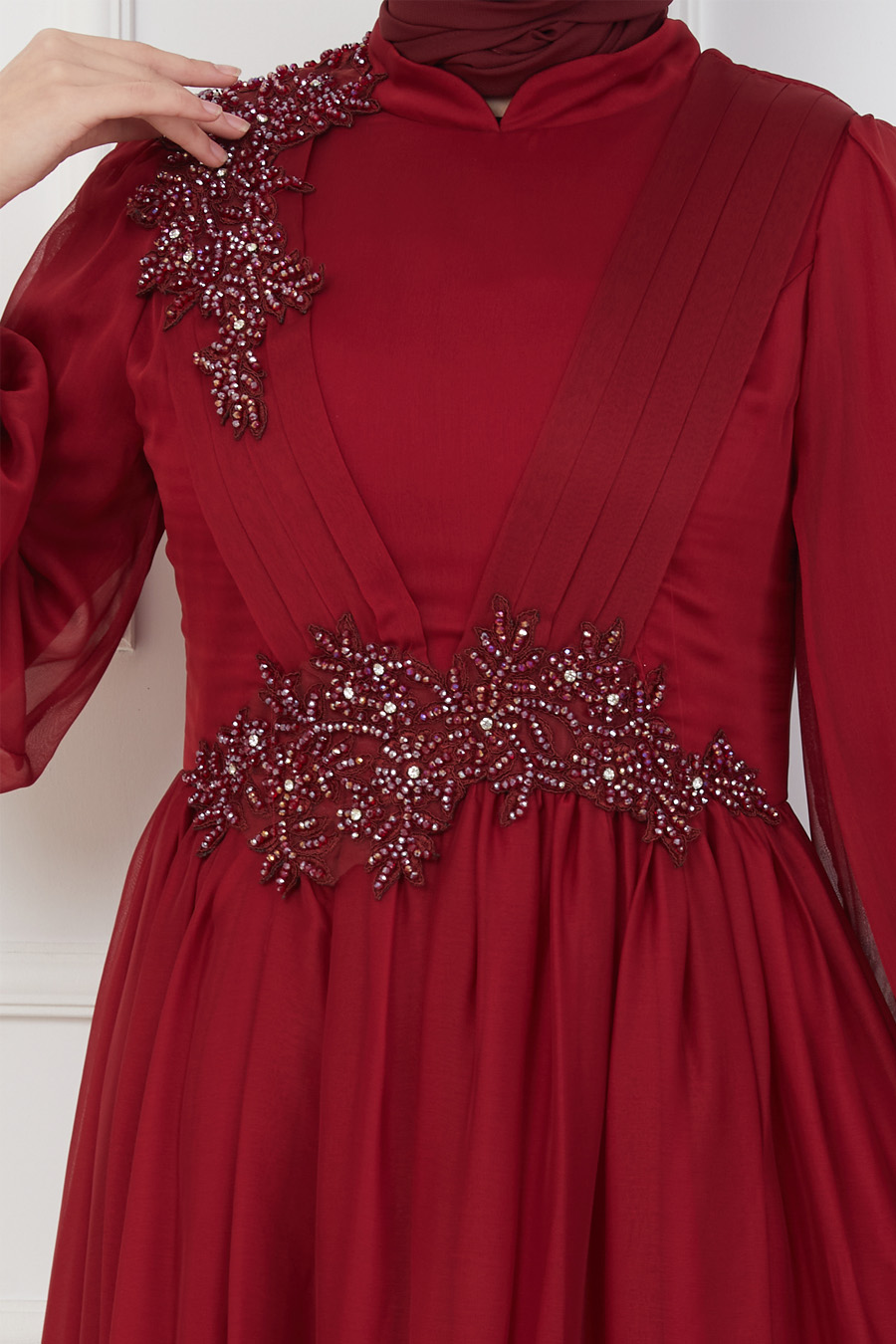 CLARET RED EVENING DRESS  