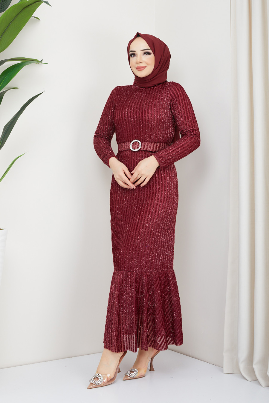 CLARET RED EVENING DRESS  