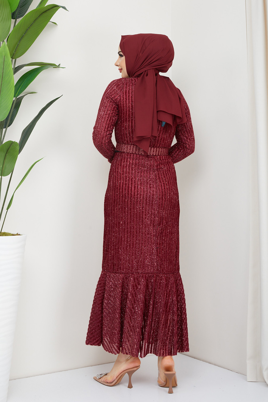 CLARET RED EVENING DRESS  