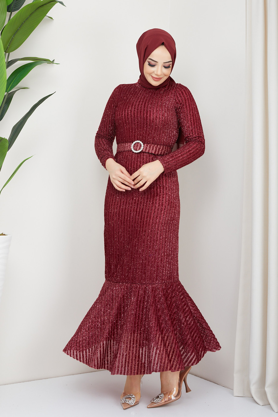 CLARET RED EVENING DRESS  
