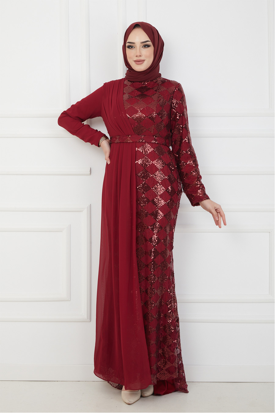 CLARET RED EVENING DRESS  