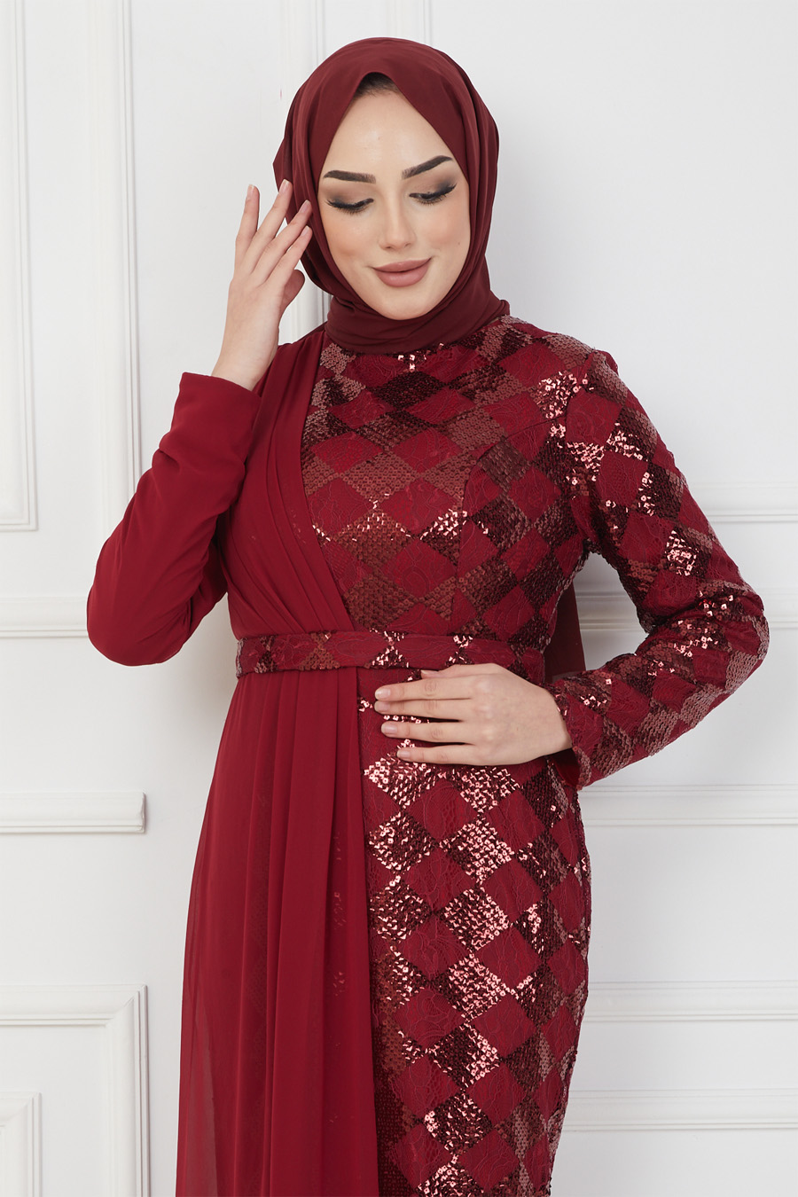 CLARET RED EVENING DRESS  