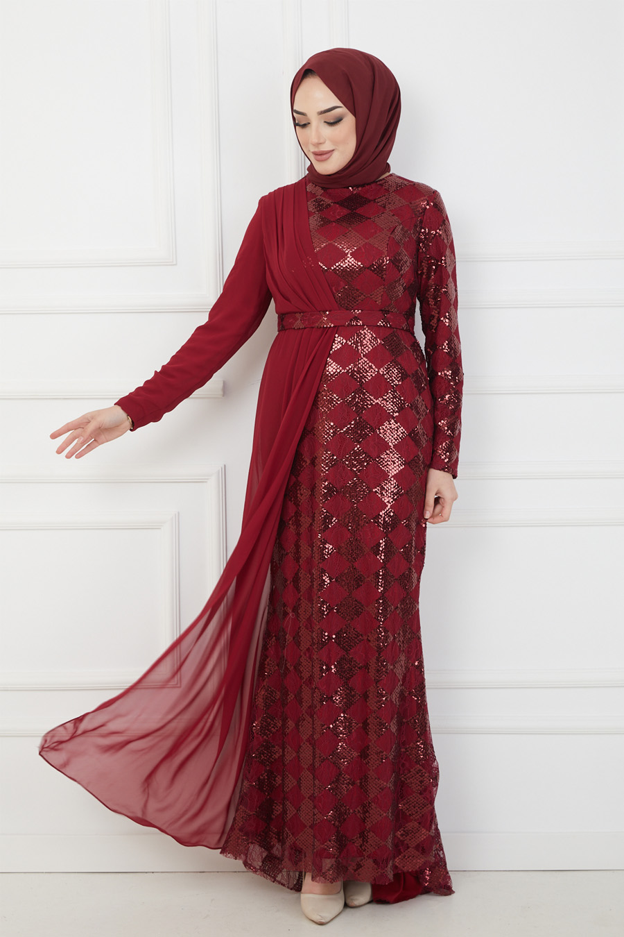 CLARET RED EVENING DRESS  