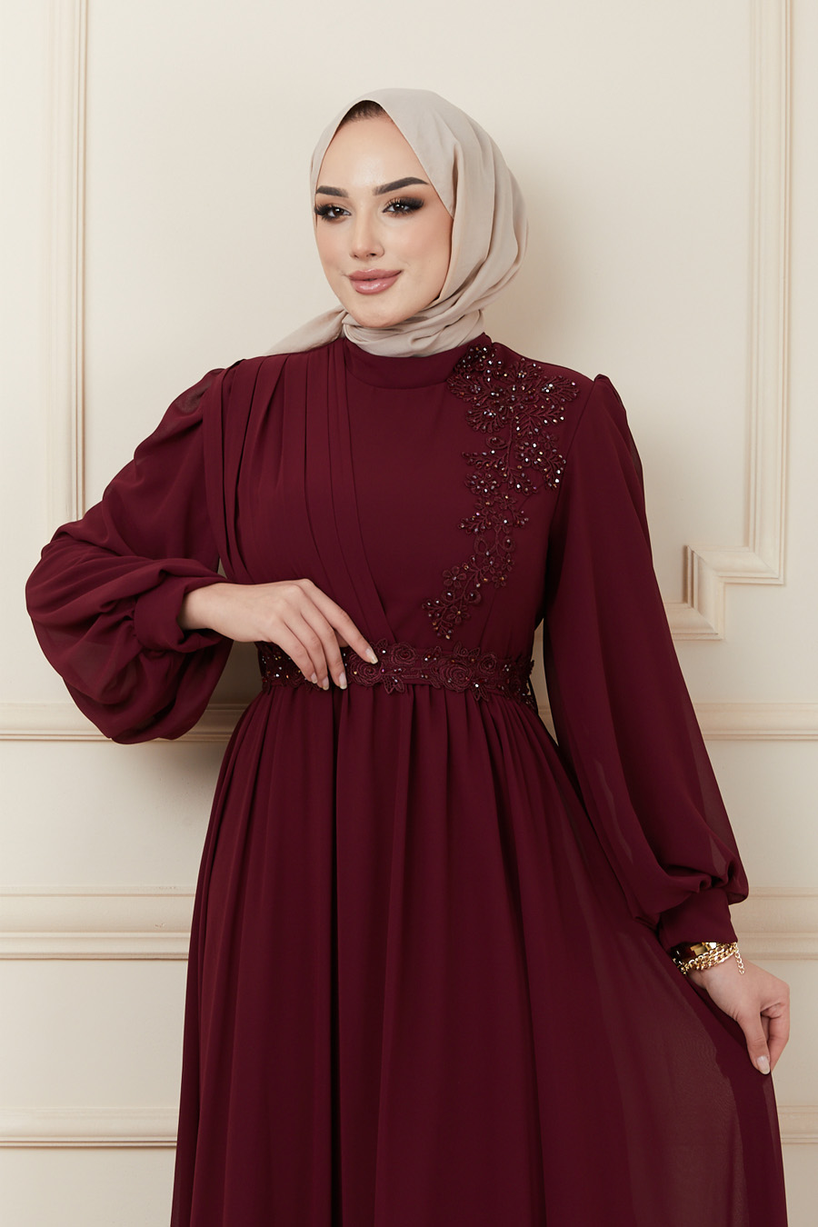 CLARET RED EVENING DRESS  