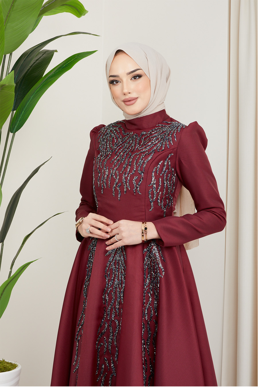 CLARET RED EVENING DRESS   CLARET RED EVENING DRESS
