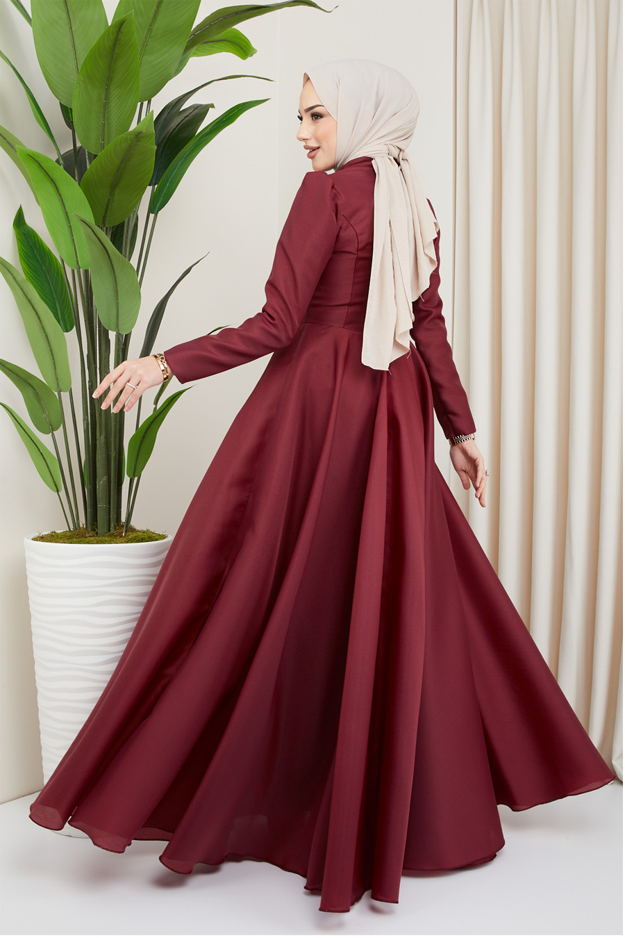 CLARET RED EVENING DRESS   CLARET RED EVENING DRESS