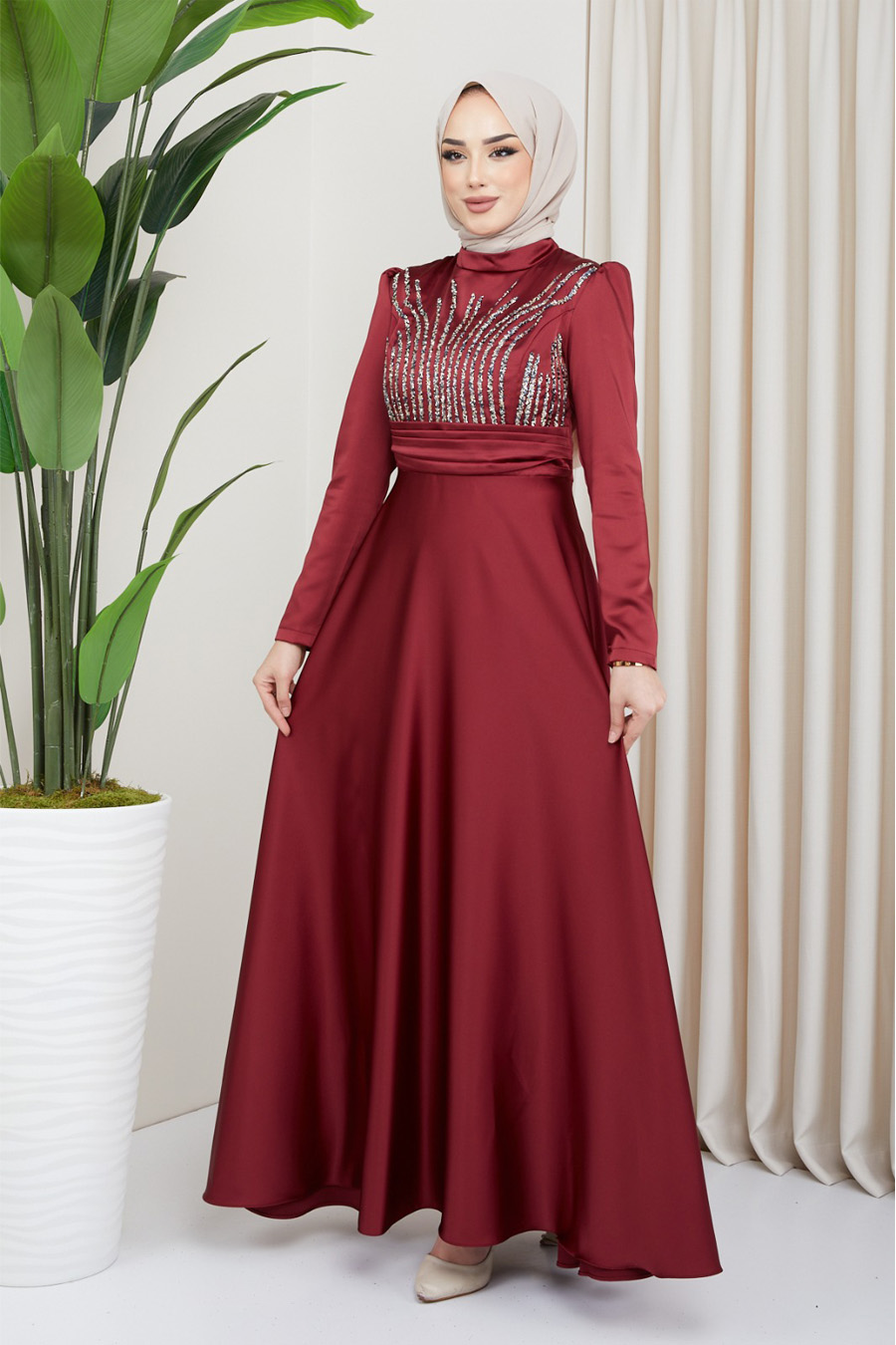 CLARET RED EVENING DRESS  