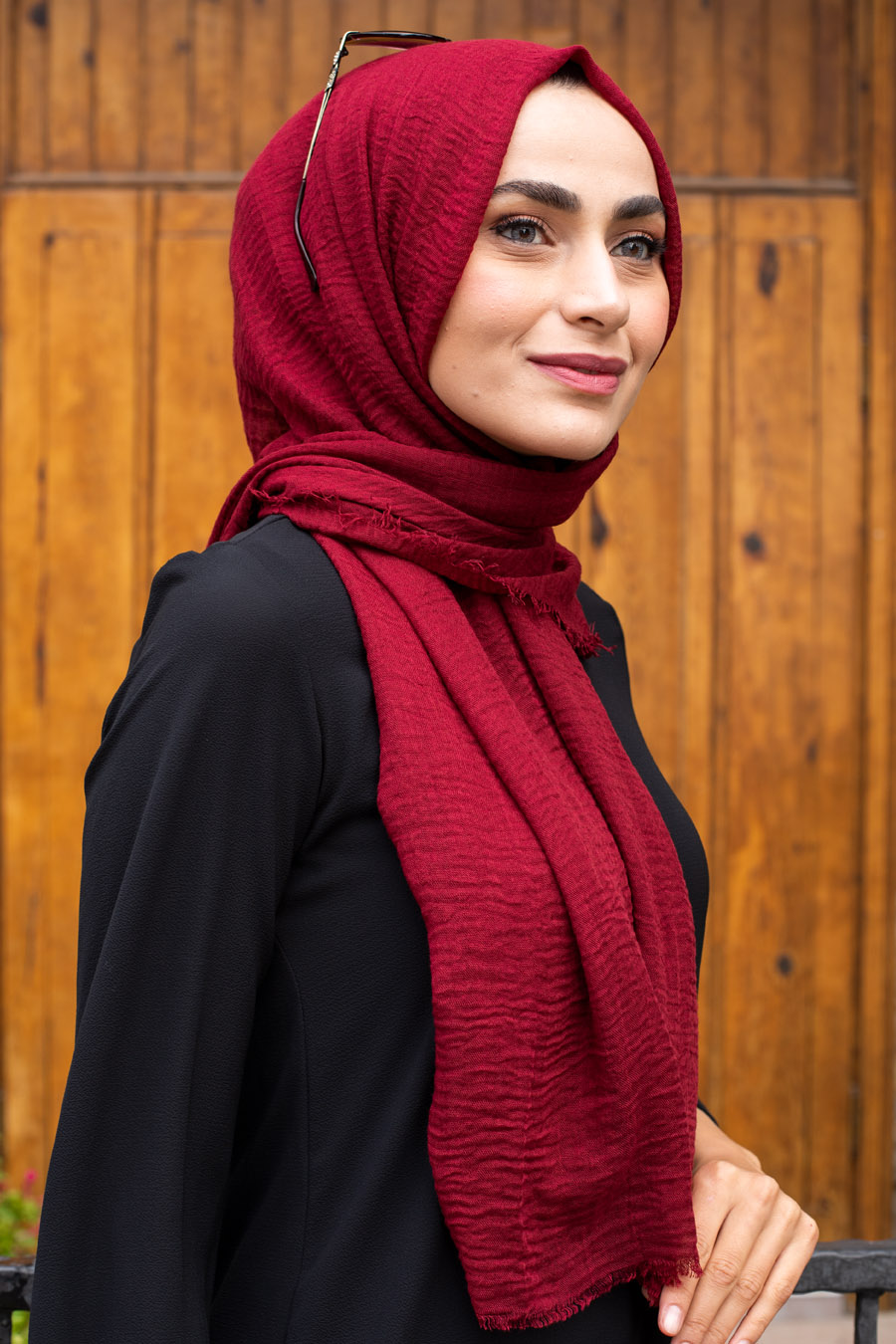 CLARET RED SHAWL