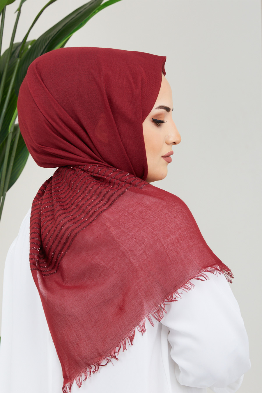 CLARED RED  -  SHAWL