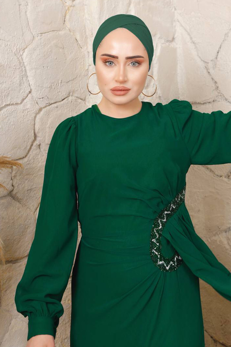 EMERALD GREEN  -  EVENING DRESS  EMERALD GREEN  -  EVENING DRESS