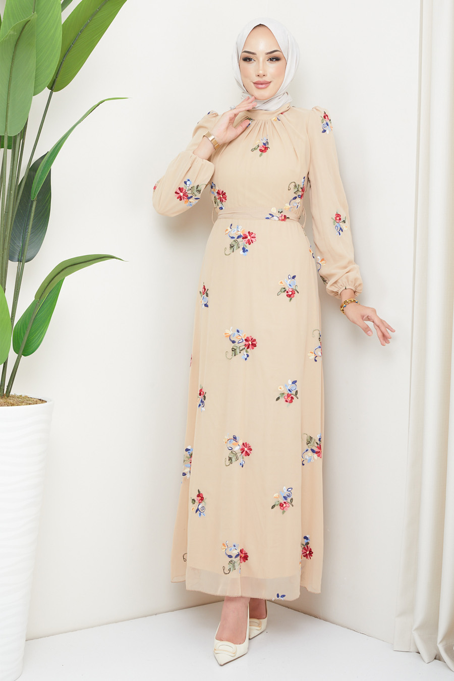 FLOWER  PATTERNED BEIGE  DRESS  