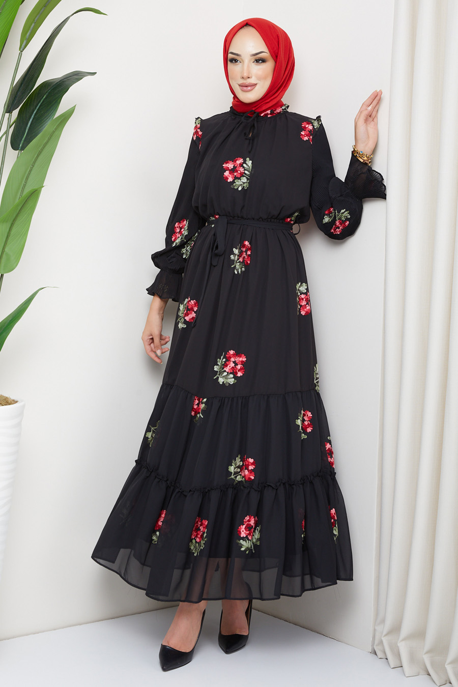 BLACK   -FLOWER PATTERNED DRESS
