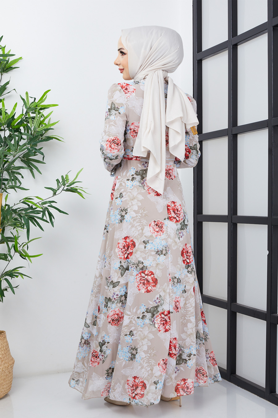 FLOWER PATTERNED ECRU DRESS