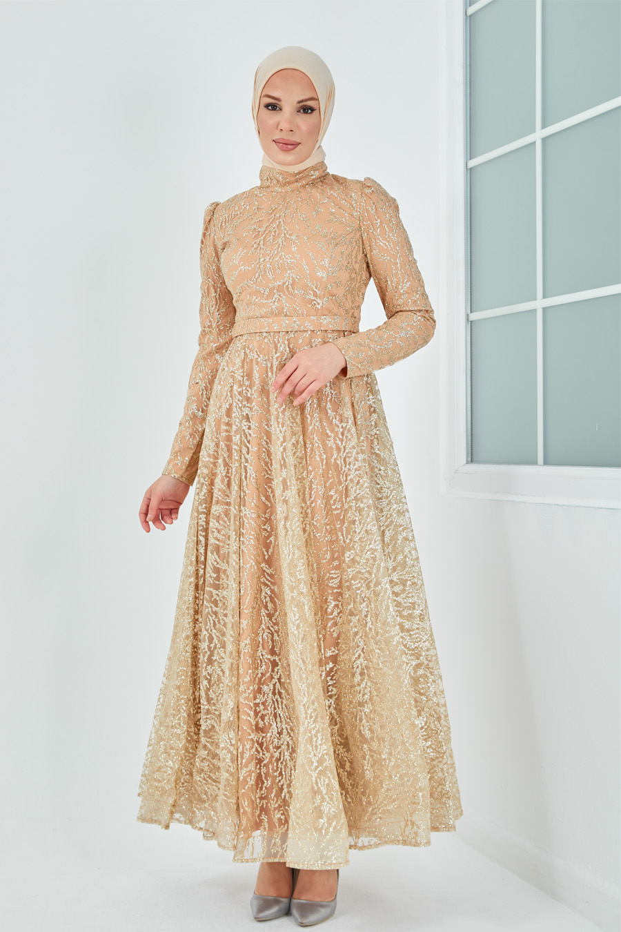 SILVERY GOLD EVENING DRESS  