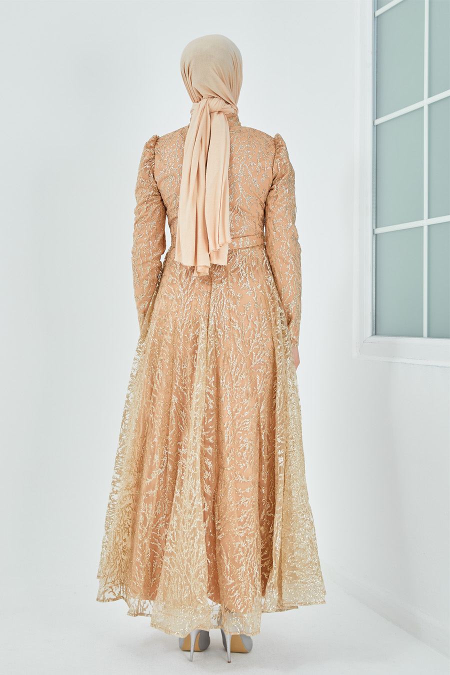 SILVERY GOLD EVENING DRESS  