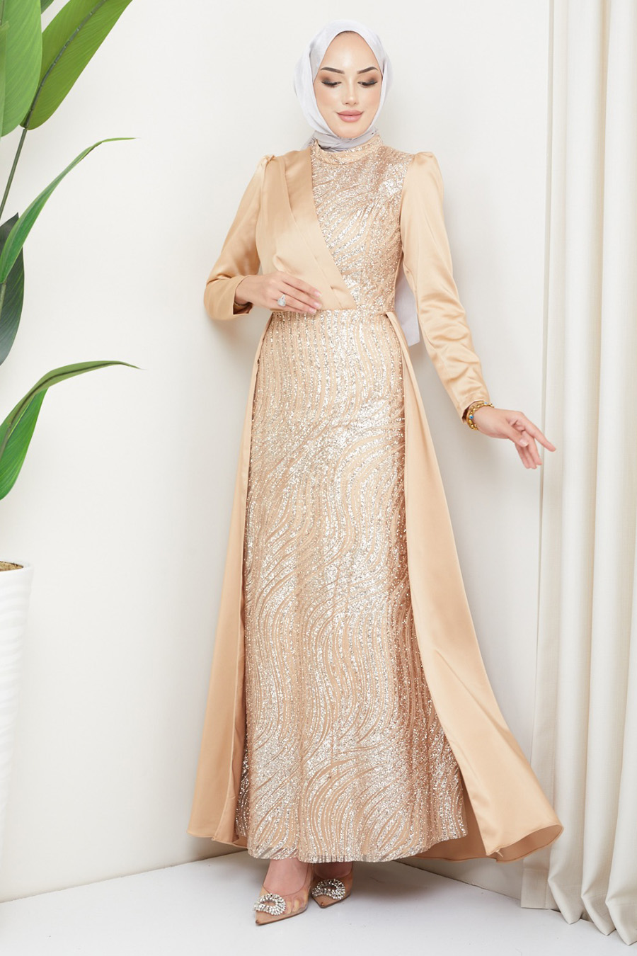 GOLD  EVENING DRESS  