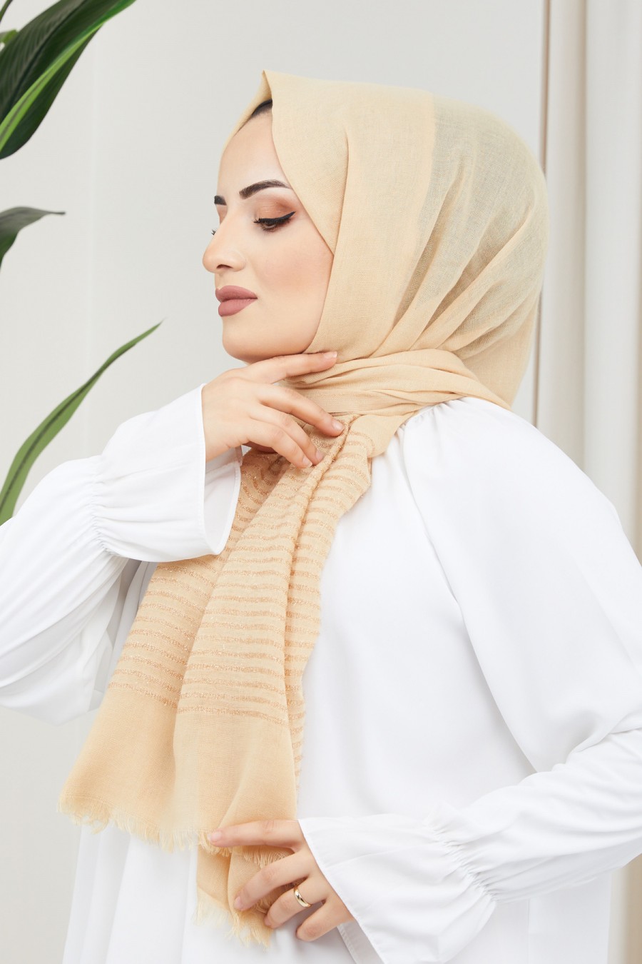 GOLD -  SHAWL