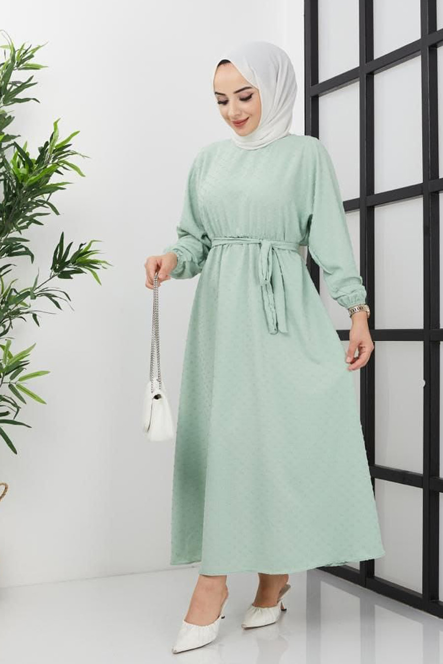 GREEN DRESS