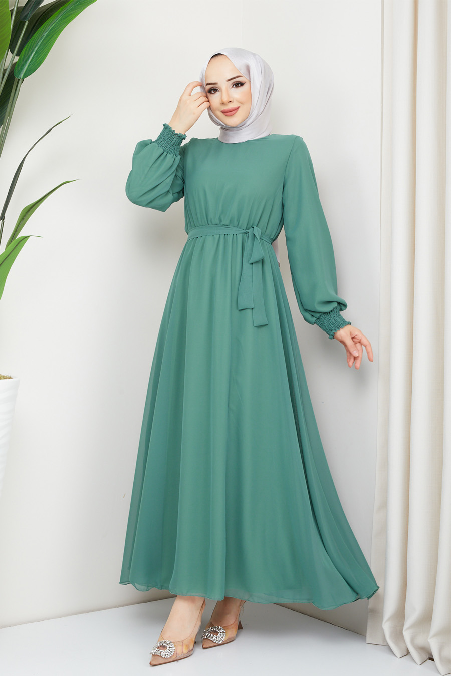 GREEN DRESS