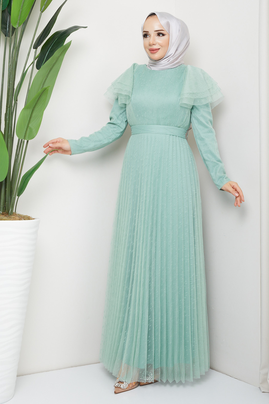 GREEN    -  DRESS