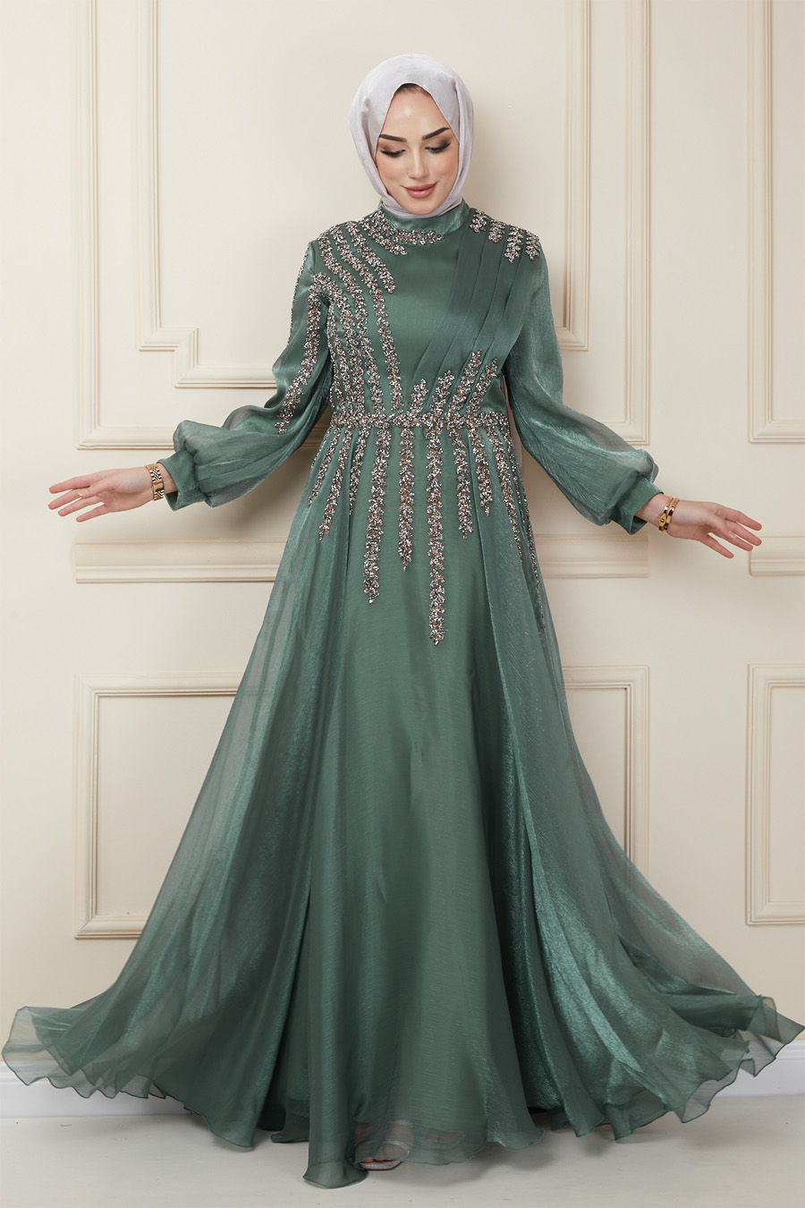 GREEN EVENING DRESS  