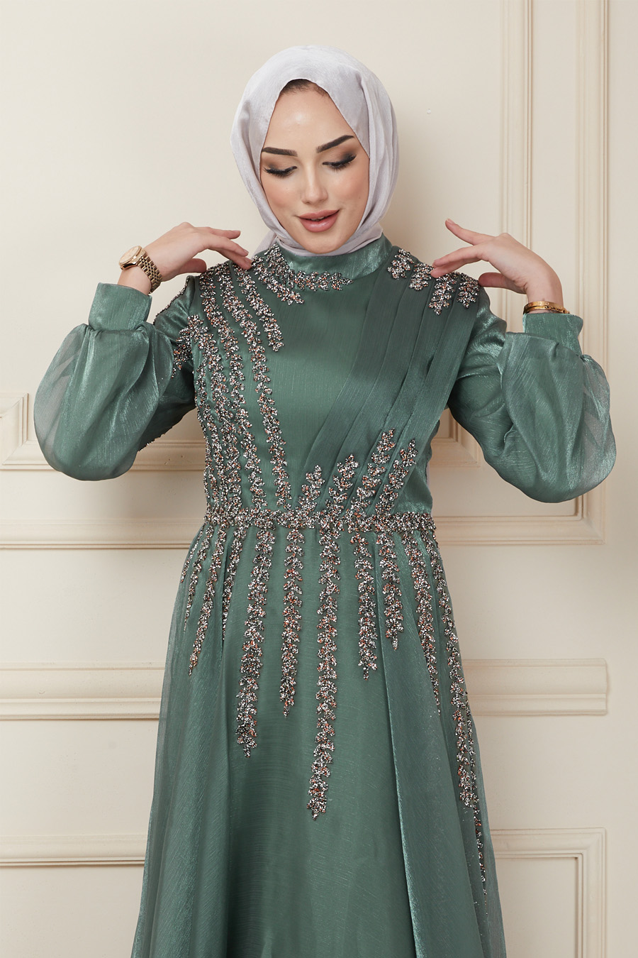 GREEN EVENING DRESS  