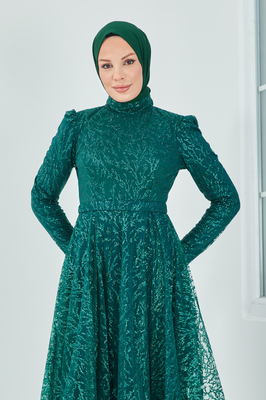 SILVERY GREEN EVENING DRESS  