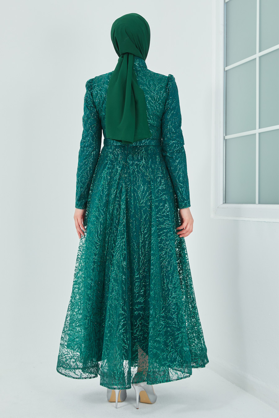 SILVERY GREEN EVENING DRESS  