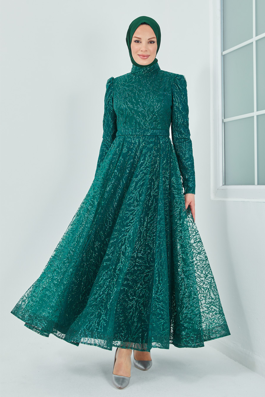 SILVERY GREEN EVENING DRESS  