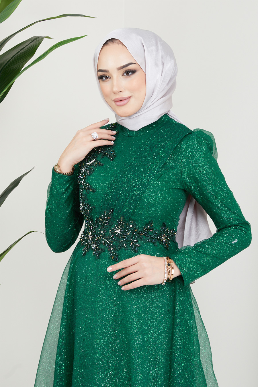GREEN EVENING DRESS  