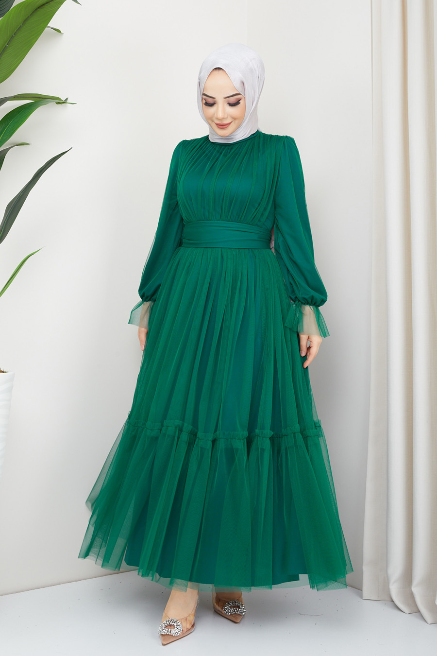 GREEN EVENING DRESS  